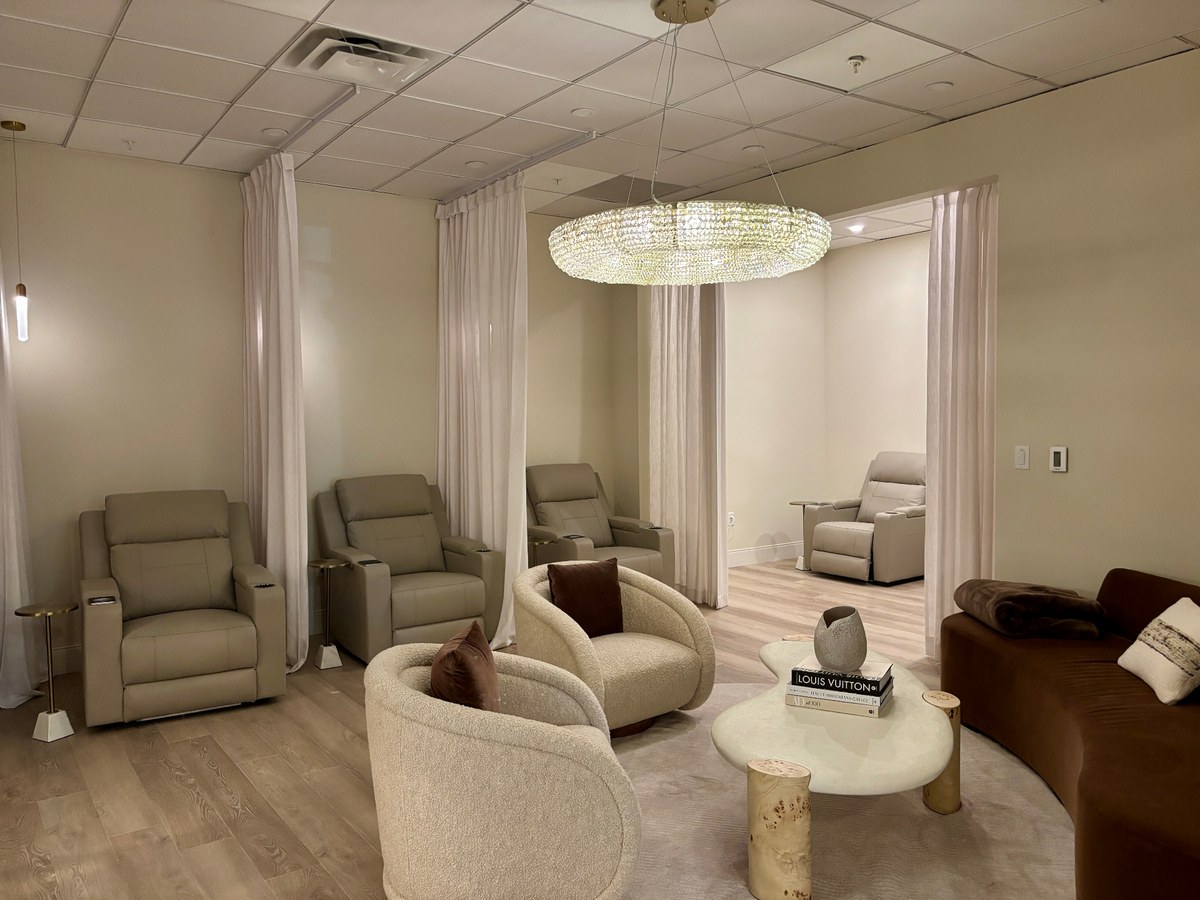 Wellness Suite Lounge